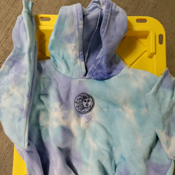Faded Rose Tie-Dye Pullover Cinched & Cropped Astr - Picture 15 of 15
